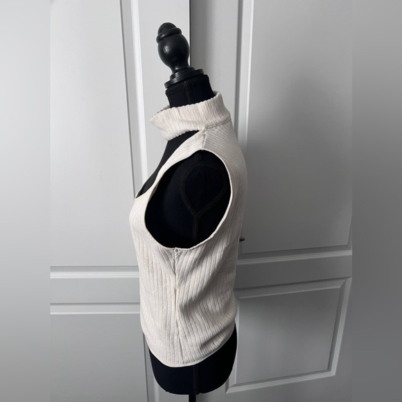 Zara | Cream Ribbed Cotton Blend Sleeveless Top With Cut-out Mock Neck | Size L - Picture 4 of 7